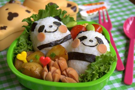 Makara Etnik Panda Bento